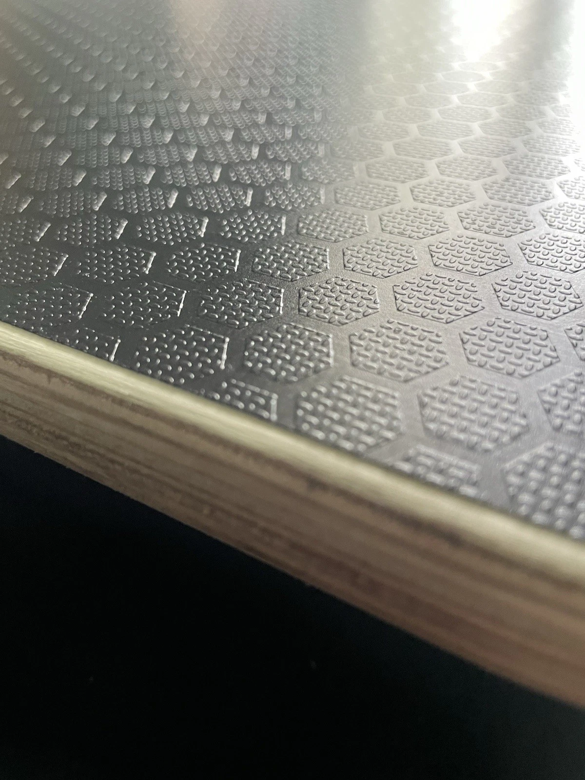 Table Top Camper Van 900mm X 500mm Light weight Hex Phenolic Plywood - Image 4