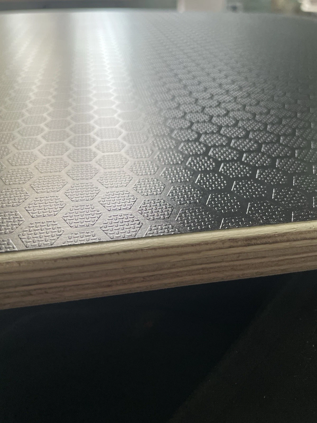 Table Top Camper Van 900mm X 500mm Light weight Hex Phenolic Plywood - Image 2